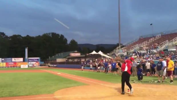 odell-beckham-home-run-softball.jpg